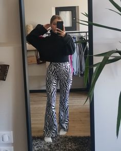 Zebra Print Jeans Outfit, Zebra Print Pants Outfit, Print Pants Outfit, Zebra Jeans, Zebra Print Pants, Outfits Leggins, Outfits Con Jeans