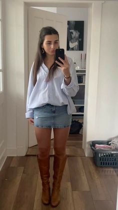 Jupe En Jean Outfit, Denim Skirt Outfits Winter, Outfit Jupe En Jean, Outfits With Jean Skirt, Short Denim Skirt Outfits, Short Jean Skirt Outfits, 20s Clothing