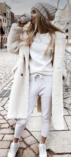 Winter Outfits Cold Casual, Must Have Outfits, Outfit Sport, Outfits Cold, Style Parisienne, Winter Outfits Cold, 2020 Fashion Trends, Looks Street Style