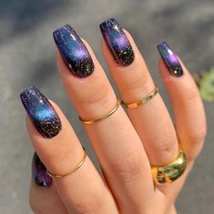 Nail Design Glitter, Galaxy Nail Art, Blue Glitter Nails, Purple Nail Polish, Gel Set, Galaxy Nails, Blue Nail, Holographic Nails, Fancy Nails