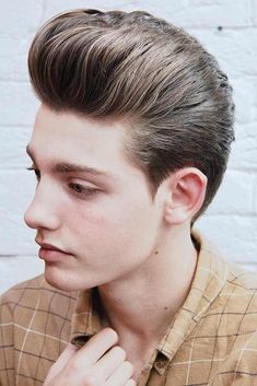 Teenage Haircuts, Gentleman Haircut, Mid Fade Haircut, Pompadour Style