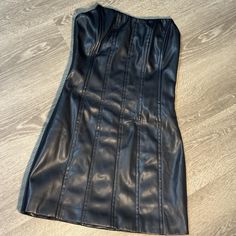 Black leather mini dress Black Leather Mini Dress, Leather Mini Dress, 50's Dress, Leather Mini, Bodycon Dress, Black Leather, Faux Leather, Women's Dress, Women Accessories