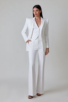 Prom Pant Suit, Prom Pants, Womens 3 Piece Suit, Estilo Kardashian, Dinner Party Outfits, Formal Office, Pantsuits For Women, Peak Lapel, Graduation Outfit