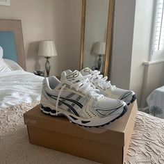 Brand New With Box Without A Blemish Unisex Asics 1130, Young Adult Fashion, Shoes Asics, Asics Gel Kayano, Gel Kayano, Gym Fits, Girly Shoes, Asics Shoes, Asics Women