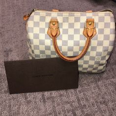 I’m Selling All My Louis Vuitton Purses I Bought This One A Few Years Back. It Is Used And Has A Few Lipstick Marks On The Inside. Danmier Mini Boston Bag. Louis Vuitton Purses, Lipstick Mark, Bags Louis Vuitton, Louis Vuitton Purse, Boston Bag, Louis Vuitton Bags, Louis Vuitton Bag, Boston, Color White