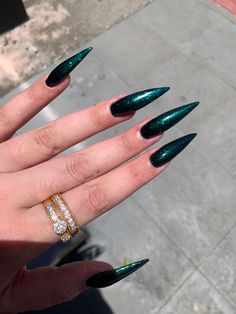 Emerald Green Stiletto Nails, Acrylic Ideas, Nails Stiletto, Green