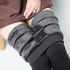 Brand Name: CHRLEISURELength: Ankle-LengthOrigin: CN(Origin)Hip-Style: Booty LiftingWaist Type: HIGHSeam: SEAMSpandex: Spandex(10%-20%)Item Type: leggingsThickness: Thick Winter)Fabric Type: ChiffonGender: WOMENStyle: CasualMaterial: PolyesterMaterial: SpandexPattern Type: SolidAge: Ages 18-35 Years Old Thick Winter Leggings, Cashmere Fashion, Sports Leggings Black, Warm Pants, Hip Style, Warm Leggings, Fashion Leggings, Fleece Leggings, Winter Leggings