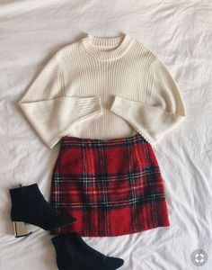 Christmas Outfit Inspiration, Style List, Cute Christmas Outfits, Dior Haute Couture, Christmas Fashion, Fall Winter Outfits