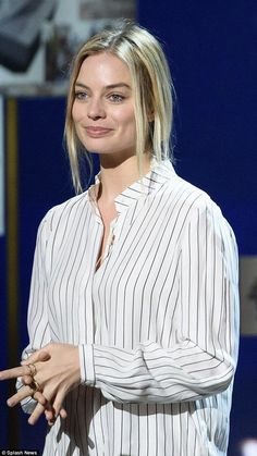 Margot Robbie Naomi Lapaglia, Margot Robbie Style, Margot Robbie Harley Quinn, Margot Robbie Harley, Jane Porter, Dakota Johnson Style, Dress Rehearsal, Celtic Woman, Emily Bett Rickards