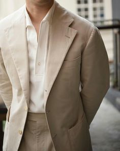 Khaki Suit Men Outfit, Business Menswear, Beige Suit, Cream Suit, Blazer Outfits Men, Tan Suit, Classy Suits, Beige Suits, Classy Outfits Men