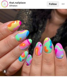 Phycadelic Nail Art, Nail Ideas Crazy, Crazy Colorful Nails, Weird Nails Design, Crazy Nail Designs Creative, Summer Abstract Nails, Fun Nail Designs Creative, Weird Nail Art