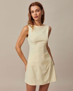 Cutout Mini Dress, Tailored Clothes, Grad Dresses, Mode Inspo, Looks Chic, The Boat, Sleeveless Mini Dress, City Chic, Looks Vintage