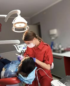 Dentist Profile, Dentist Photo, Dental Aesthetics, Dental Office Design Interiors, Dental Hygiene School