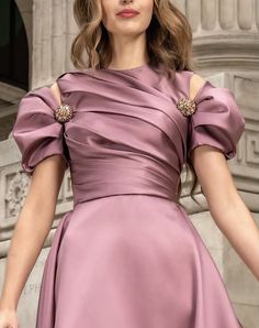 Formal Dresses Long Elegant Evening Gowns, Elegant Evening Gowns Classy, Formal Dresses Ideas, Formal Dresses Long Elegant, Yellow Dress Outfit, Reem Acra, Fashion Design Patterns, Fancy Dresses Long, Stylish Party Dresses