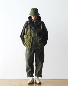 Japan Gorpcore Style, Japanese Outdoor Clothing, Festival Gorpcore, Fishing Outfit Men, Utilitarian Fashion Mens, Utilitarian Fashion, Parka Outfit Men, Gorpcore Men