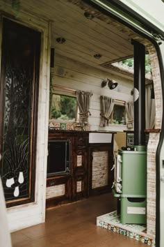 Hobbit small wood burning stove installed in a campervan Diy Van Interior, Hobbit Stove, Small Wood Burning Stove, Caravan Living, Stove Installation, Wood Burners, Camper Interior Design, Vintage Camper Remodel, Green Interior Design