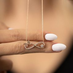 Infinity Pendant Gold, Hospital Snapchat, Trendy Watches Women, Gold Infinity Necklace, Solitaire Diamond Necklace, Simple Necklace Designs, Infinity Necklace Gold, Simple Gold Earrings, Necklace Butterfly