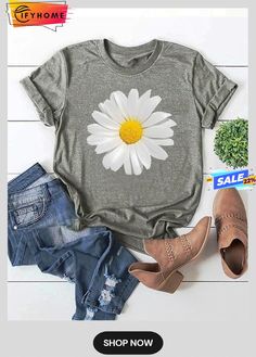 Short Sleeve Crew Neck Floral-print Casual T-shirt Casual Basics, Clothing Details, Sunflower Print, Daisy Print, Casual T Shirt, Print Shirt, Crew Neck Tee, Summer Tops, Fashion Clothes