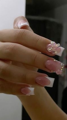 Mid Nail Length, Pink And White Medium Nails, Short Square French Tip Nails With Flowers, Quince Nails Ideas, Cute Acrylic Nail Designs With Initial, Pink French Tip Nails Charms, Short Square Acrylic Nails Charms, Cute Short Nail Inspo 2024, Painted Nail Designs No Acrylics