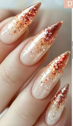 Trendy Glitter Nails, Moody Nails, Glitter Ombre Nails, Beauty Land, Nail Goals, New Years Eve Nails, Poly Gel, Punk Nails