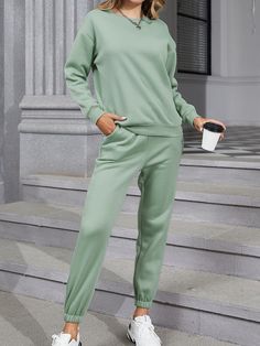 Cheap Green Sweatshirt For Loungewear, Green Sweats For Loungewear, Green Crew Neck Sweats For Loungewear, Green Long Sleeve Sweats For Leisure, Comfortable Green Sweatshirt For Loungewear, 40 Year Old Women, Mock Neck Sweatshirt, Western Dresses