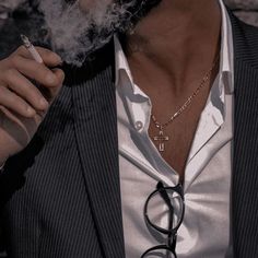 Mafia Life Aesthetic Men Mafia Men Aesthetic, Italian Men Fashion, Short Hairstyles For Thinning Hair, Haircut References, Italy Aesthetic Outfit, Casual Outfits Street Style, Mafia Men, Hairstyles For Thinning Hair, Men Outfits Aesthetic