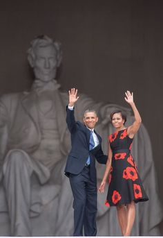 Barak And Michelle Obama, Barack Obama Family, Michelle Obama Fashion, Michelle And Barack Obama, First Ladies, Barack And Michelle, Black Presidents, Evolution Of Fashion, Tracy Reese