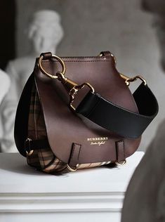 Bridle Bag, Lv Bags, Burberry Handbags, Cute Purses, Prada Handbags, Purses Designer, Burberry Bag, Chanel Handbags, Beautiful Bags