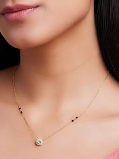 Small Diamond Mangalsutra, Small Mangalsutra Designs Modern, Minimal Mangalsutra Designs, New Mangalsutra Designs, Small Mangalsutra Designs Gold, Mangalsutra Modern