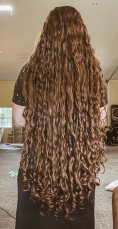 Long Shiny Hair, Girl Hair Colors, Long To Short Hair, Rapunzel Hair, Long Hair Pictures, Long Hair Color