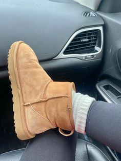 Ulta Mini Ugg, Fake Ugg Boots, Ugg Season, Fake Uggs, Ugg Mini Boots, Cable Knit Socks, Pretty Sneakers, Beautiful Tattoos For Women