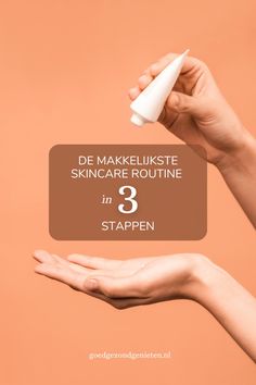 Wil je een gezonde, stralende huid zonder gedoe? Probeer deze simpele skincare routine in 3 stappen, perfect voor drukke ochtenden en elk huidtype, inclusief de gevoelige huid. Leer hoe je met de juiste reiniging, hydratatie en bescherming je huid laat stralen. Couple Set, Skin Food, Power Couple, Homemade Skin Care, Flawless Skin, Skincare Routine, Dry Skin, Natural Skin Care, Skin Care Tips