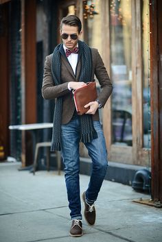 excellent Latina Outfit, Blazer Casual, Suits Men, Stil Boho, Hipster Man, Yellow Shirt, Brown Blazer, Mens Winter