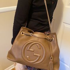 Large Brown Tote Bag Gucci Soho, Brown Tote Bag, Bags Gucci, Brown Tote, Gucci Bags, Soho, Gucci Bag, Bag Lady, Gucci