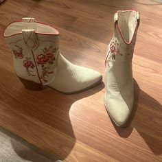 Nwot White And Pink Floral Cowboy Boots. Has A Short Heel. Size 7.5. Make Me An Offer! Floral Cowboy Boots, Ankle Cowgirl Boots, Wedding Shoes Boots, Short Heels, Cowboy Outfits, Cowgirl Boots, White Flower, Shoes Heels Boots, Wedding Shoes