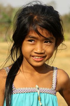 **Cambodia Kids Around The World, People Of The World, 인물 사진, Smile Face, People Around The World, Children Photography, Laos, Cambodia, Beautiful People