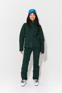 Our core, insulated ski jacket. Designed intentionally for women, to flatter on and off the slopes. Luxury Outdoor Green Puffer Jacket, Ski Jackets For Women The North Face, Luxury Green Puffer Jacket For Outdoor, Ski Jackets For Women Plus Size, Ski Jackets For Women, Ski Attire, Womens Ski Jacket, Ski Outfits, Women Ski Jacket