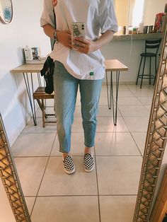 Baggy Jeans And Vans Outfit, Checkboard Vans Outfit Women, Vans Classic Outfit, Vans Classic Slip On Outfit, Black Slip On Outfit, Van Slip Ons Outfit, Vans Outfits For Women, Platform Vans Slip On, Vans Outfit Women