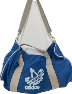 80s Adidas, Sports Bags Gym, Sports Gym, Gym Bags, Team Sports, Sport Gym, Sports Team, Gym Bag, Gym