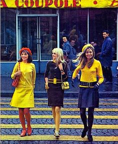 1960s Street Style, Swinging 60s, Swinging London, Walking Down The Street, Fashion 1960s