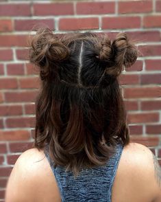 Bun Inspiration, Pigtail Buns, Sweet Hairstyles, Short Hair Bun, Hair Due, Pigtail Hairstyles, Peinados Fáciles Para Cabello Corto, Penteado Cabelo Curto, Short Pixie Haircuts