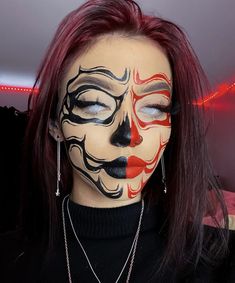 Scelotin Face Makeup, Makeup Face Paint Looks, Cute Black Makeup Looks, Fun Makeup Ideas Halloween, Friday The 13th Makeup Ideas, Sfx Aesthetic, Make Uo Idea, Smile Now Cry Later Makeup, Cool Halloween Makeup Pretty