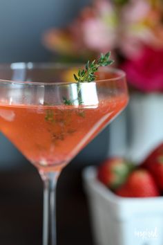 Strawberry Thyme Martini Romantic Drinks, Spring Cocktail, Special Drinks, Cocktail Martini, Inspired By Charm, Cranberry Cocktail, Martini Recipe, Spring Cocktails, Themed Drinks