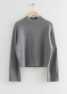 Relaxed Fit Cashmere Sweater - Dark Grey - Sweaters - & Other Stories US Fitted Cashmere Sweater, Grey Cashmere Sweater, Cropped Cable Knit Sweater, Gray Cashmere Sweater, True Summer, Buy List, Winter Capsule Wardrobe, Wardrobe Planning, Travel Outfits