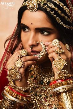 No such thing as too much jewellery.  #artkarat #art_karat #artkaratjewellery #artindia #goldjewellery #indianstyle #indianwear #indiancoture #padmavati #padmavati #indianbride #indianbridaljewellery Rajasthani Bride, Bridal Jewellery Inspiration, Bridal Jewels, Indian Bridal Jewellery, Indian Bridal Dress, Wedding Jewellery Collection, Indian Jewellery Design, Indian Bridal Fashion