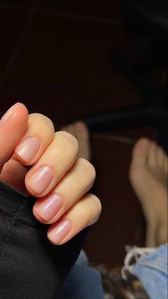 Fingertip Nails, Healthy Nails Natural, Bare Nails, Bare Hands, Mens Nails, Soft Nails, Manicure Ideas, Dry Nails