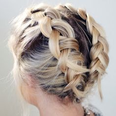 Double french braid short hair Braids Short Hair, French Braid Short Hair, Braids Short, French Braids, Short Hairdos, Loose Braids, Short Braids