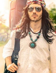 ☮ American Hippie Bohéme Boho Men's Style ☮ Mundo Hippie, Bohemian Men, Hippie Men, Moda Hippie, Hipster Looks, 70s Men, Hippie Party, Boho Mode, Fashion 70s