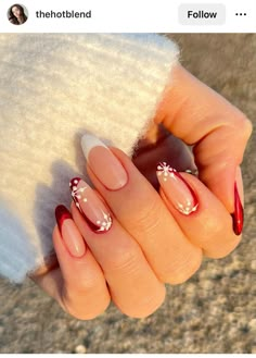 Christmas Nails 2022, Christmas Nails Short, Disney Christmas Nails, Red Christmas Nails, Cute Christmas Nails, Nails 2022, Christmas Nails Acrylic, Winter Nail Designs, Festival Nails