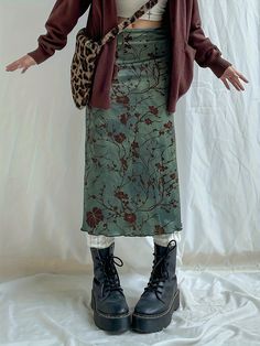 Faster shipping. Better service Styl Grunge, Moda Grunge, Preppy Skirt, Green Midi Skirt, Printed Long Skirt, Mid Calf Skirt, Floral Print Midi Skirt, Vintage Preppy, Floral Midi Skirt